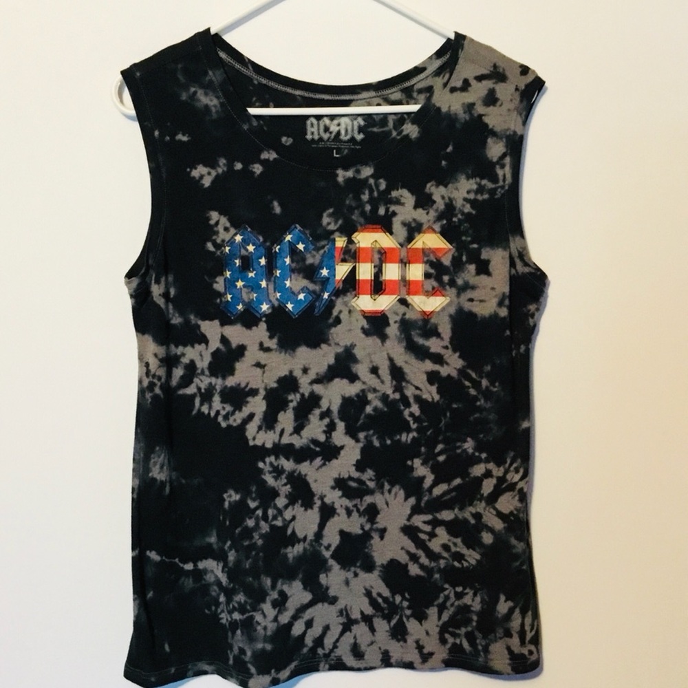 AC/DC Woman’s sleeveless tee size L